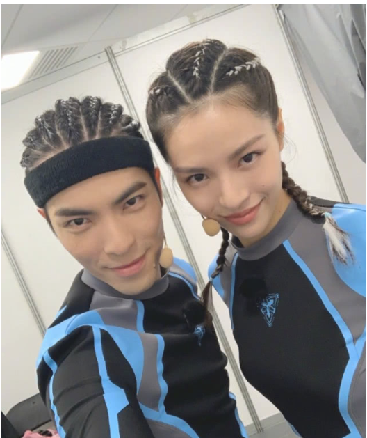 没有血缘关系却恍如一妈生，这些撞脸的艺人到底几辈子修来的缘分