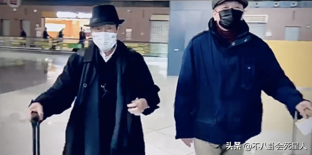 老演员晚年现状:87岁牛犇丧妻独居,68岁李雪健身形消瘦