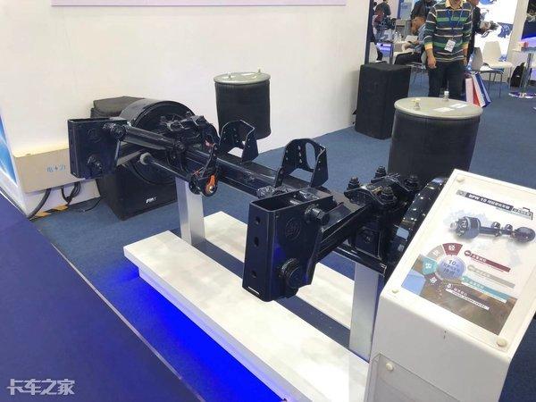 单轴只有460公斤，可靠性还很高，BPW这款车桥真不错