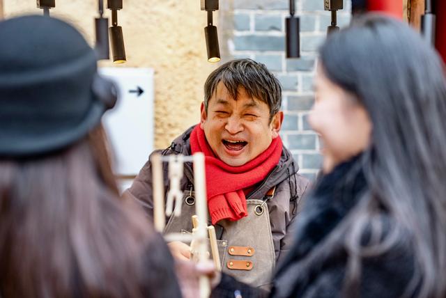 烟花与戏剧交织 只有河南·戏剧幻城成春节文化新地标