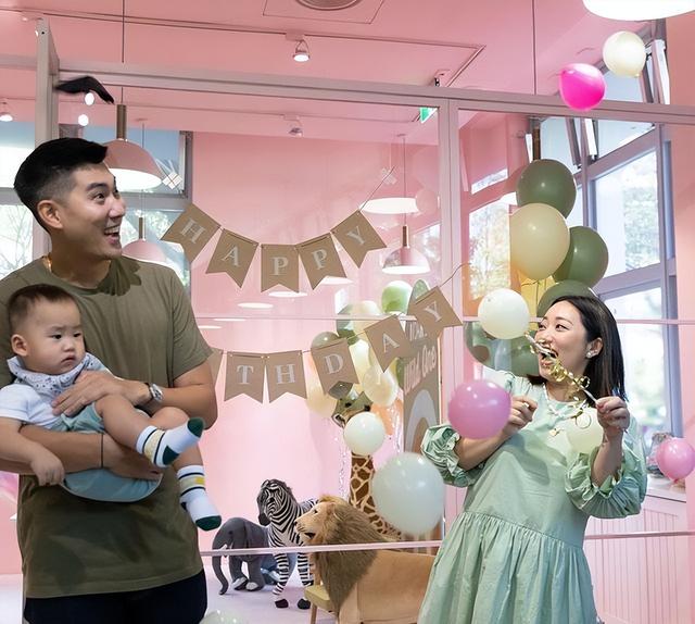 结婚4年有3年都在怀孕,毛加恩感谢妻子罗雯对家庭的付出