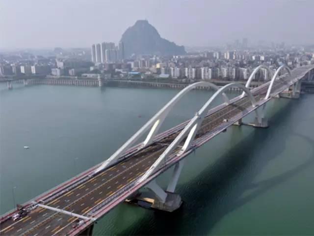 南宁良庆大桥正式通车！横跨邕江竟有这么多桥！你走了几座？