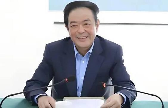 中国商业界黑马崛起,年入6126亿远超腾讯小米,他到底是什么来头