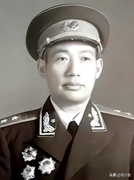 原南京军区政委——杜平