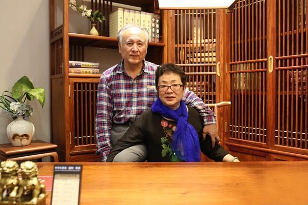 传奇歌唱家王洁实：感恩谢莉斯，与平凡女工妻子相爱一生