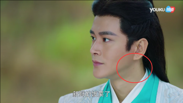 这个小细节暴露了刘恺威整容的痕迹,太明显了!