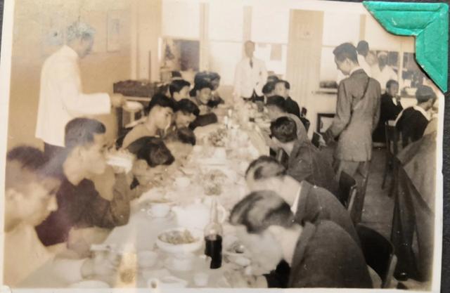 1936年的柏林奥运会上，中国的 “神行太保”与天才运动员欧文斯结为好友