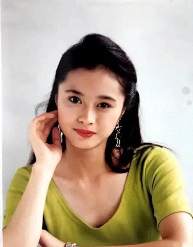 何美钿:从体操女孩到TVB当红花旦的传奇蜕变