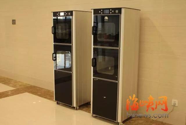 福州最牛图书馆首日体验来了！看电影 玩VR 看最美江景！办卡 借书 还书 存包 真实内景一网打尽！