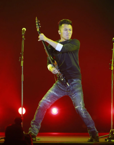 香港男艺人身高比一比！郭富城、梁朝伟等身高大比拼