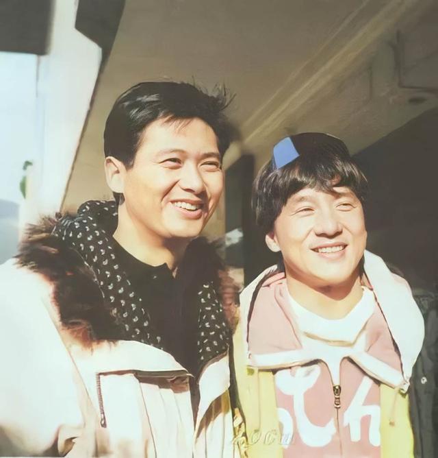 同为“香港之子”却终生无合作,这38年,成龙和周润发活得可真累