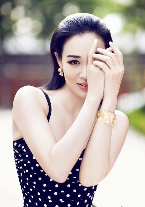 钟丽缇离婚后出演《晚娘》，角色命运多舛，引起观众的强烈共鸣