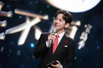 何昊三十年真情路：从真心到真心的温暖传递