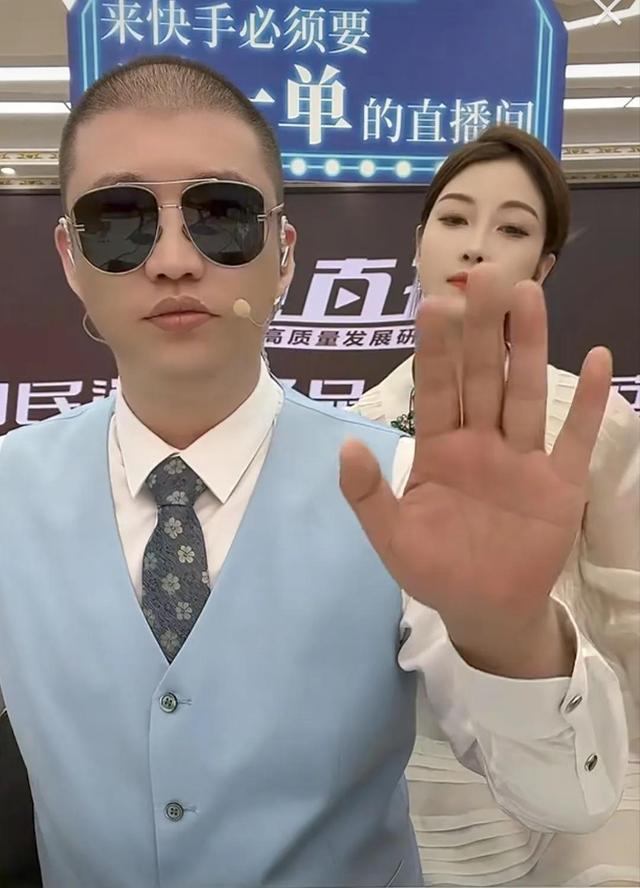 辛巴辛有志投资方丈,投入和产出不成正比,二驴顶十个方丈