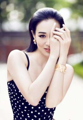 钟丽缇电影晚娘(钟丽缇离婚后出演《晚娘》，角色命运多舛，引起观众的强烈共鸣)