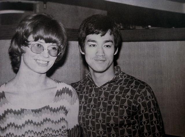 李小龙死在丁佩家里，当年到底发生了什么？42年后丁佩说的可信吗