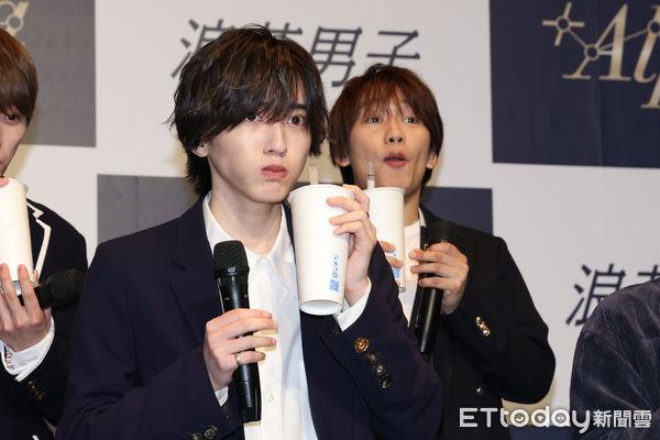 图多直击／道枝骏佑终于喝珍奶　「嘟嘴全记录」零死角帅颜融化全场