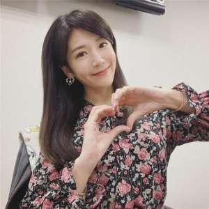 郑亦真(女主持郑亦真承认当小三，还传有亲密视频曝出，她紧急发声回应)