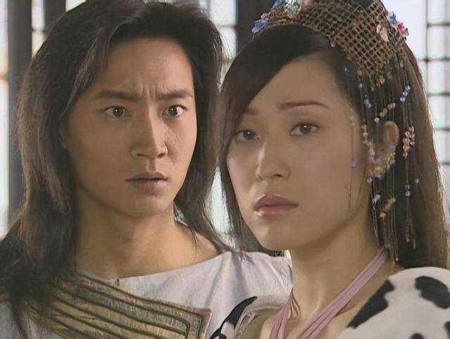 《水月洞天》尹天雪,好好的大小姐不做,为啥要偷学尹仲的武功?