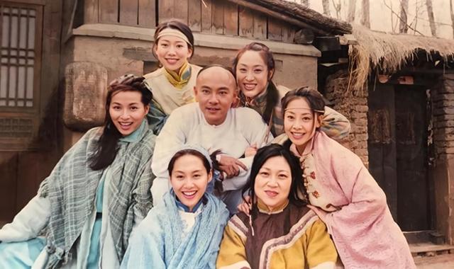 难怪段誉必须三妻四妾,你看王语嫣、钟灵、木婉清的历史原型是谁