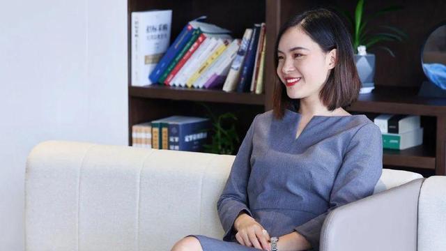 为蹭流量，上海邓高静律师逆向思维，指鹿为马，成功迎来骂声一片