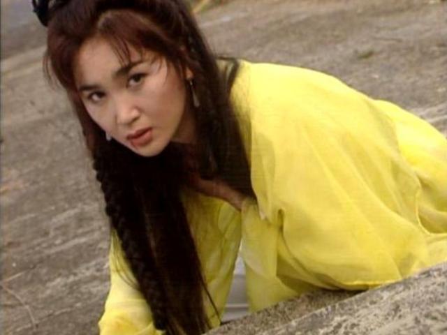 圆月弯刀里温碧霞饰演的秦可情，和原著的秦可情差别有多大？