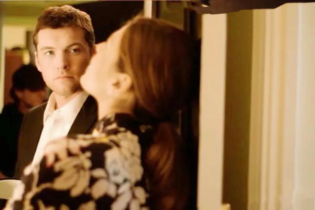 《一夜迷情》 欲望与忠诚的交织