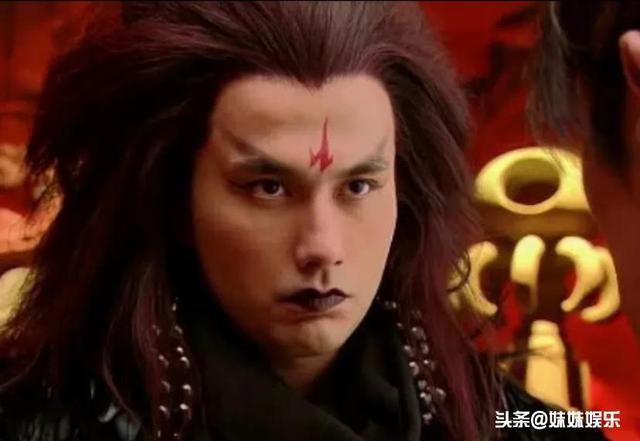 圈中的“假混血”,五官深邃没话说,有人彻底爆红,有人泯然众人