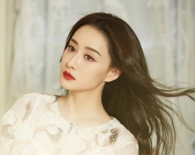 让百亿富豪折腰的陈德容：3任男友爱她痴狂，嫁给同学后坚持丁克