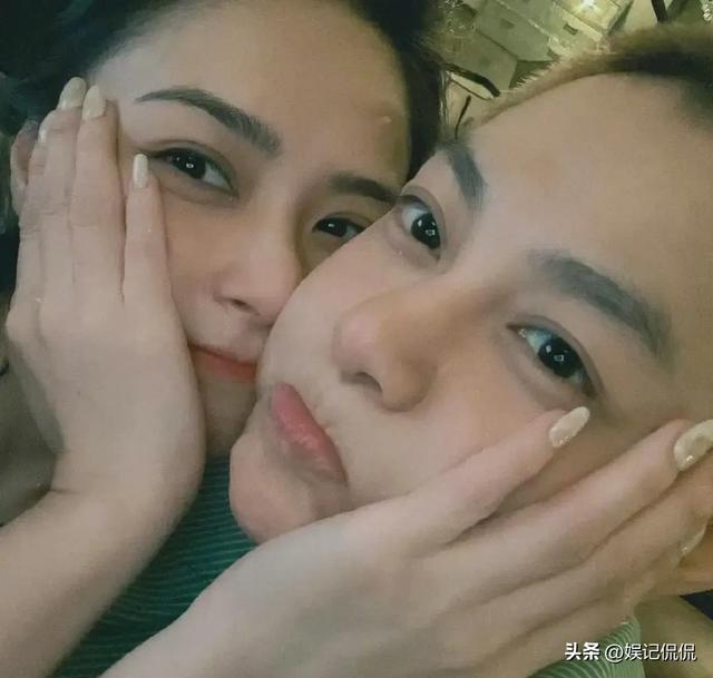 曝43岁阿娇私生活混乱！聊多个小男友，床照流出，聊天记录也曝光