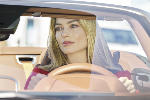 香奈儿为5号香水拍了新广告，MUJI迷你包新配色上线｜是日美好事物