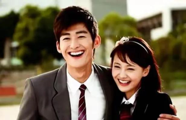 慕容云海的爱情真相：楚雨荨是否已成往事？