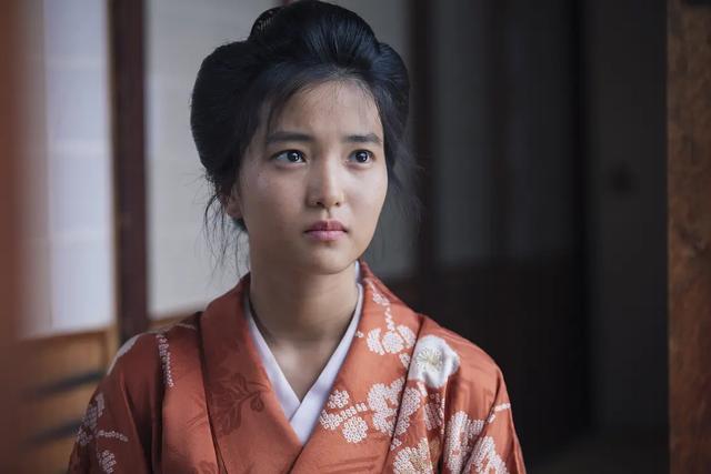 太敢拍了，韩国大尺度电影《小姐》，女主大胆为艺术献身！