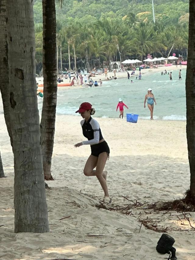 性感乐坛天后富国岛被捕获真实身材曝光 一举动竟令粉丝伤心？