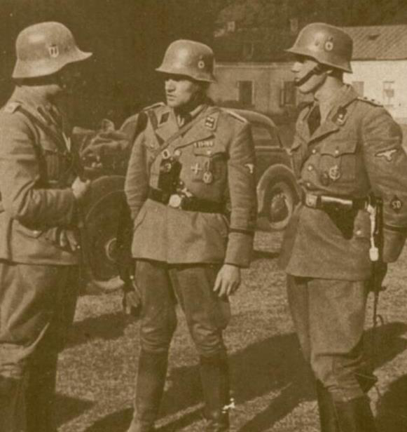 最具骑士特色的军队？二战德军军官佩戴手枪的小细节就能看出来