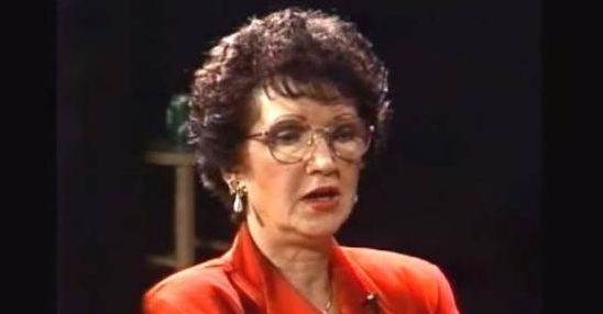 国外女子一生中曾谋害五位亲夫，被称“黑寡妇”老年终落网