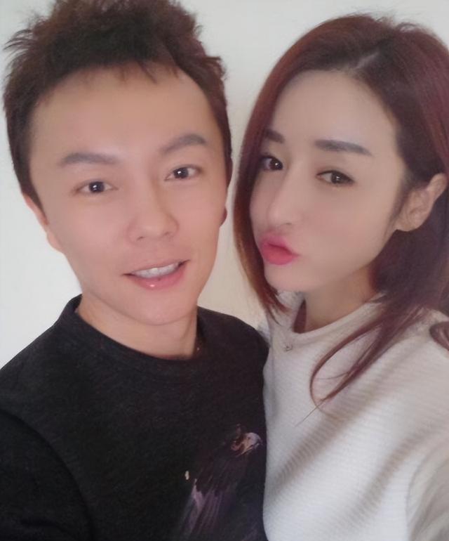 年龄不是距离：谢苗与老婆的爱情见证