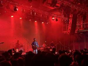 盘尼西林乐队(深圳一夜：盘尼西林乐队带来了什么？)