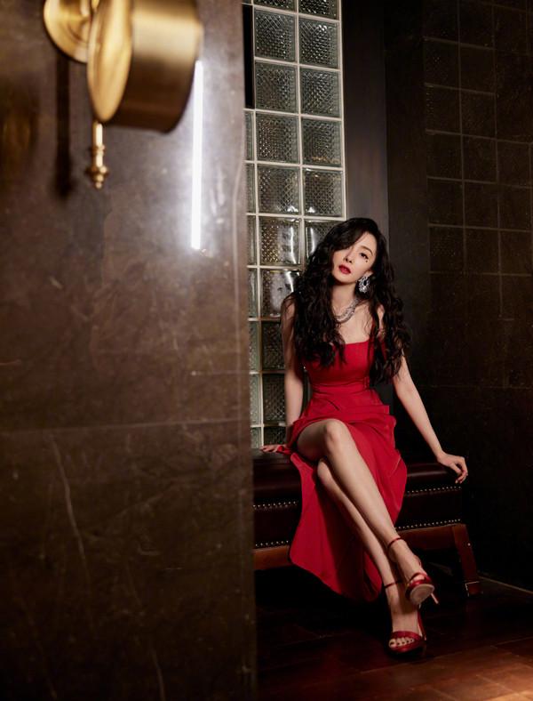 “人间腿精”迪丽热巴、江疏影秘笈放送，原来瘦腿也不难