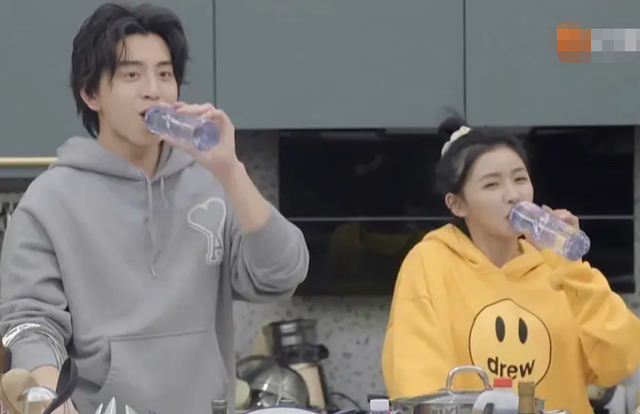 王大陆蔡卓宜官宣恋情！公开情侣身份秀恩爱，女方曾有一段婚史