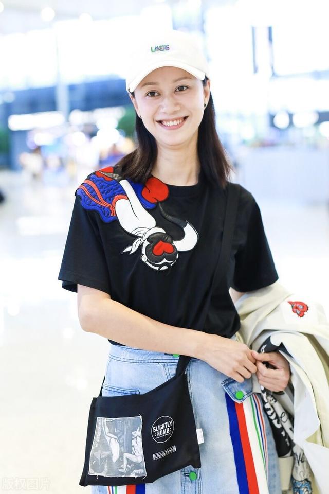 广告女郎倪虹洁，把演员当临时工，42岁参加《演员请就位》为啥