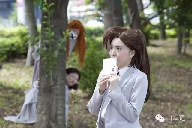 好评丨万万没想到！还有扮丑COSPLAY蜡笔小新埼玉红蝎子队的