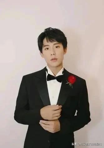 00后男演员：周奇阳光帅气迷人十足，演技也不错！