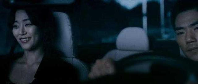 永远忘不了和同学母亲在那风雨之夜同住一房的尴尬和坚持