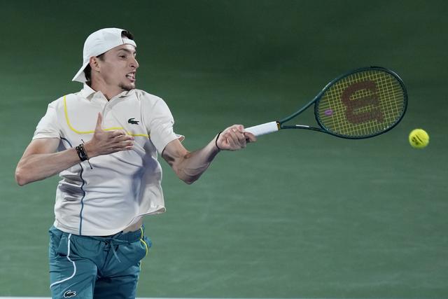 （外代二线）网球——迪拜锦标赛：安贝尔晋级四强