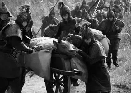 诸葛亮：三国版的“脑力王”，智商爆表的历史奇才！