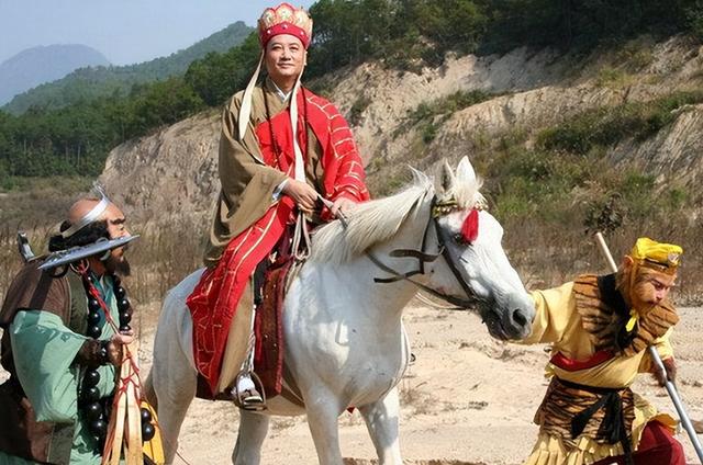 白龙马为拍摄《西游记》脱军籍，晚年惨死，杨洁导演为何见死不救