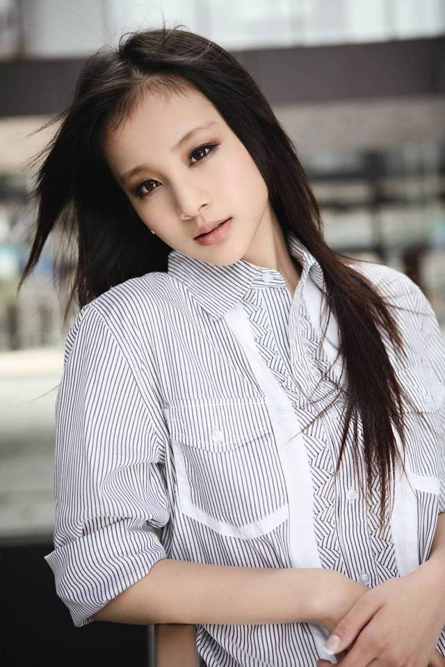 陈龙老婆章龄之