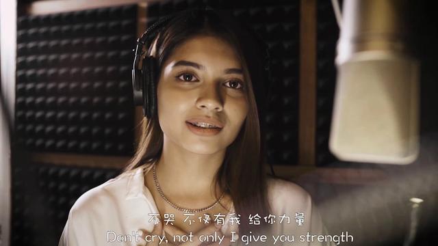 她曾一曲惊艳国人，今携手同胞为中国战“疫”献声