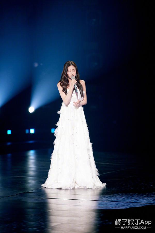 这种话张嘴就来？房琪成为点评团天花板，温柔力量说哭众多艺人